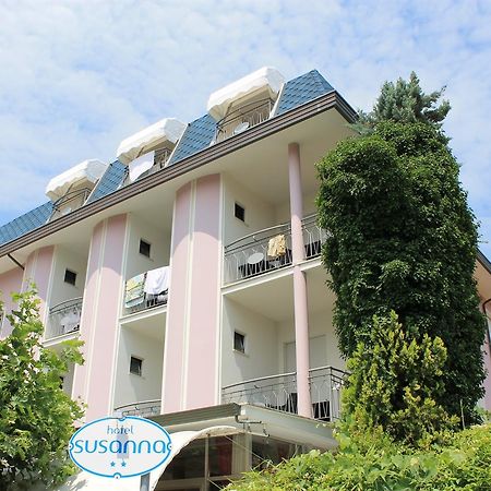 Hotel Susanna Ріміні Екстер'єр фото