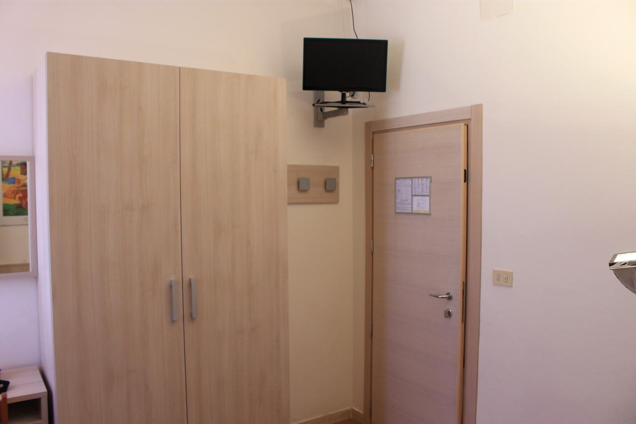 Hotel Susanna Ріміні Номер фото