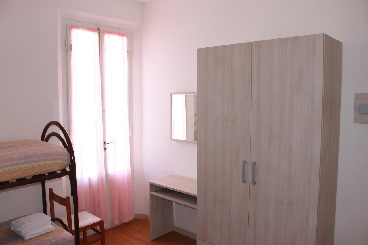 Hotel Susanna Ріміні Номер фото