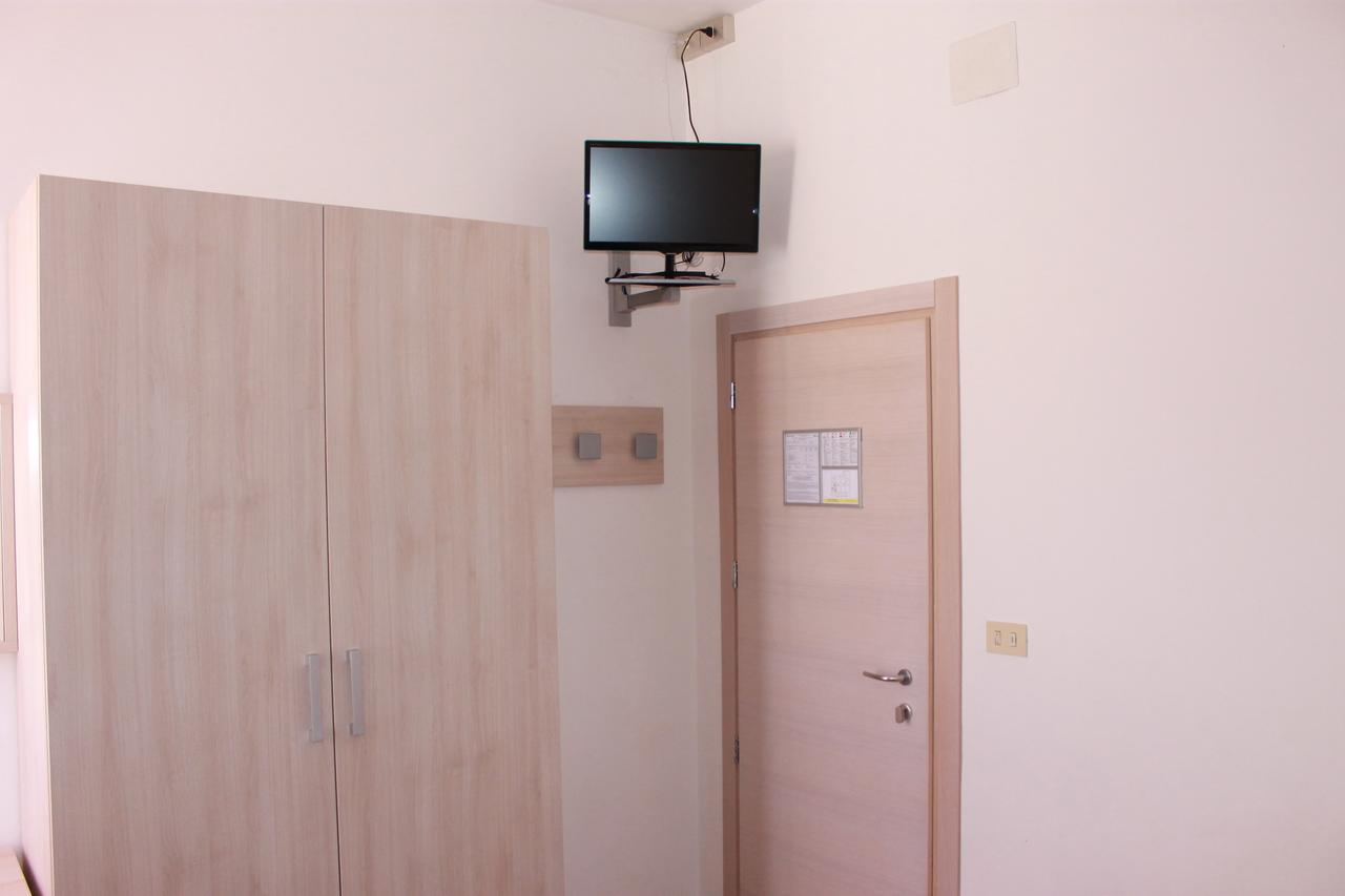 Hotel Susanna Ріміні Номер фото